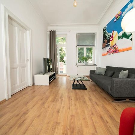White 60 Qm Apartment - Zentral - Balkon - Messe Düsseldorf Esterno foto