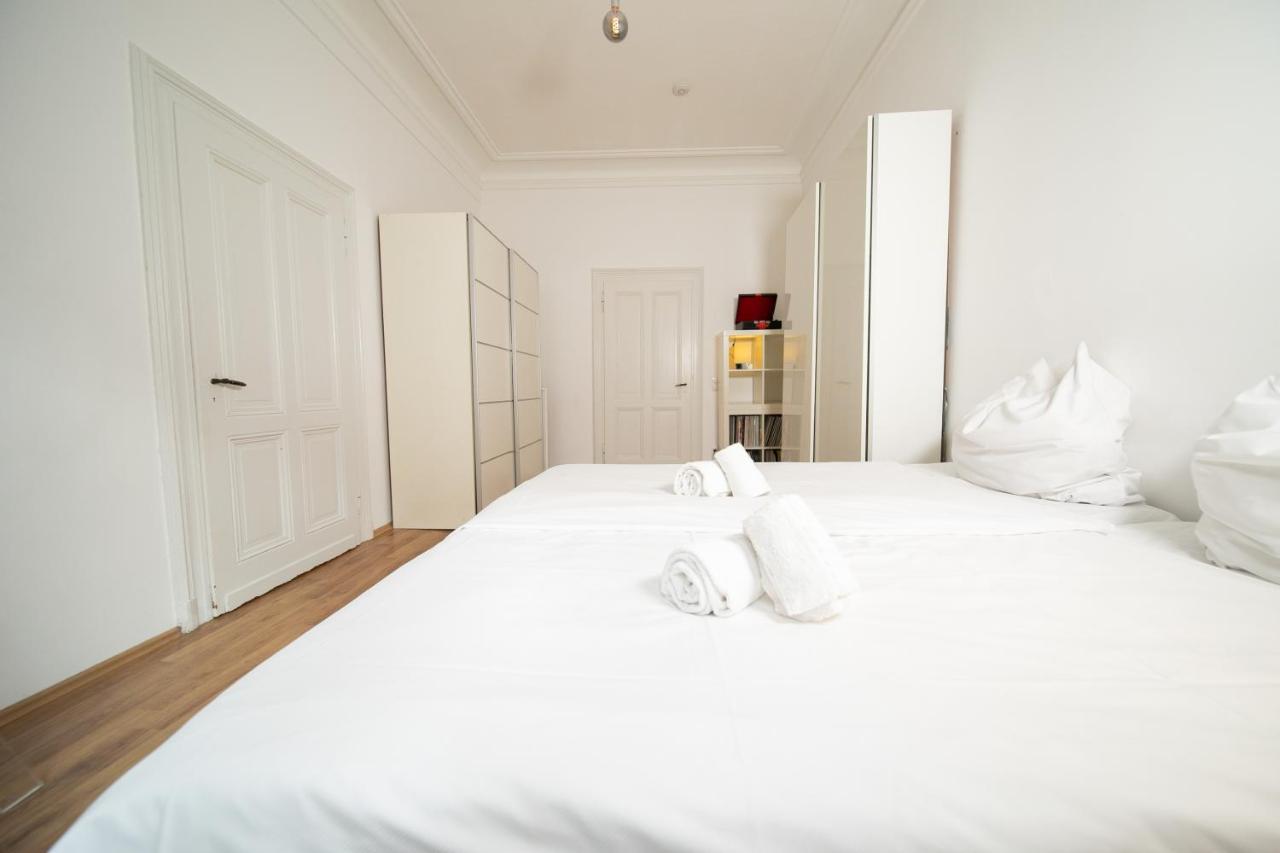 White 60 Qm Apartment - Zentral - Balkon - Messe Düsseldorf Esterno foto