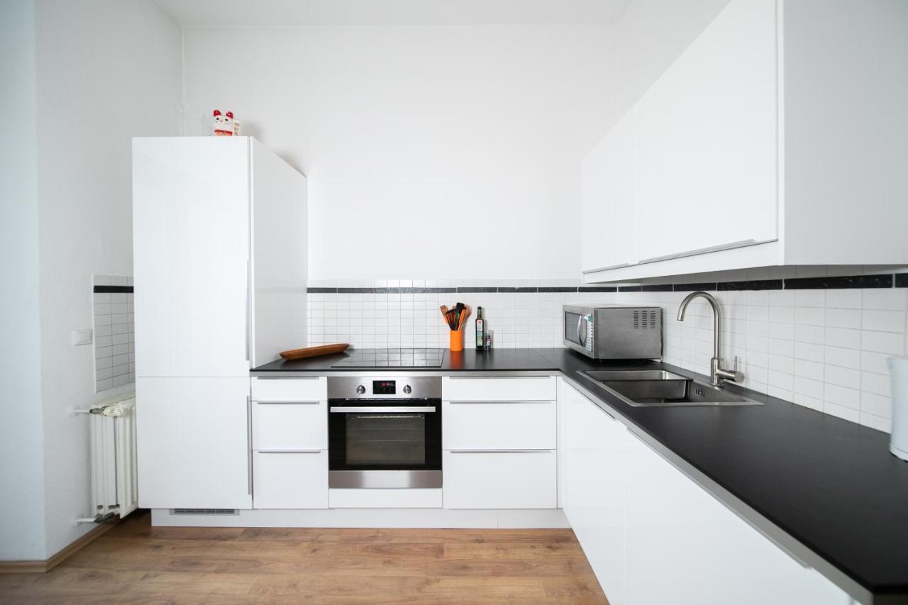 White 60 Qm Apartment - Zentral - Balkon - Messe Düsseldorf Esterno foto